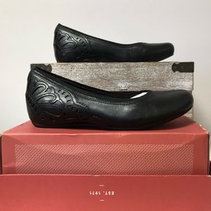 Rockport Women’s Cobb Hill Sharleen Pump, 7N